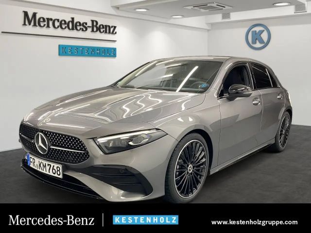 Mercedes-Benz A 200 Special Edition AMG+NIGHT+PARK+DISTR+MULTI 2025 Benzine