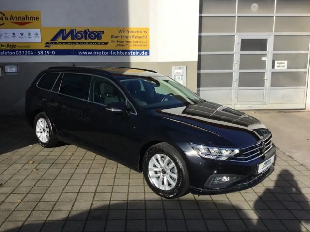 Volkswagen Passat Variant Business 16"LM 3AC+ AHZV Navi LED RCam eHKl 2023 Diesel