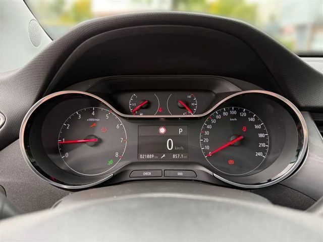 Opel Crossland X