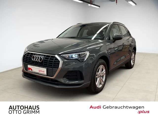 Audi Q3 45 TFSI e KLIMA NAVI ALU 2022 Benzine
