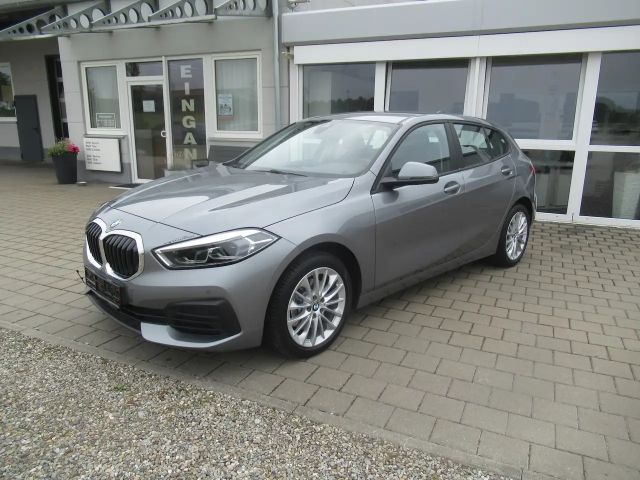 BMW 118 2022 Benzine