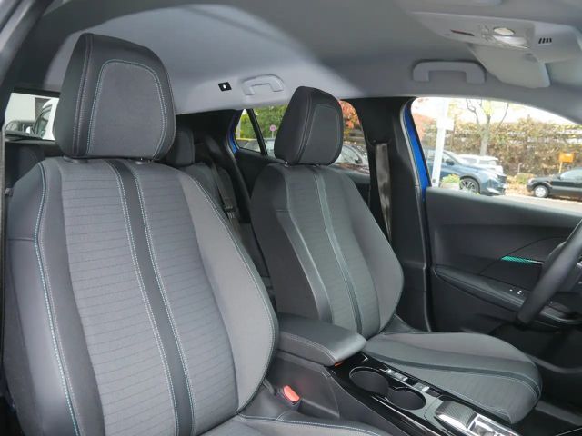 Peugeot e-2008