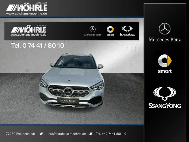 Mercedes-Benz GLA 200 GLA 200 Progressive LED High Performance 360° 2023 Benzine
