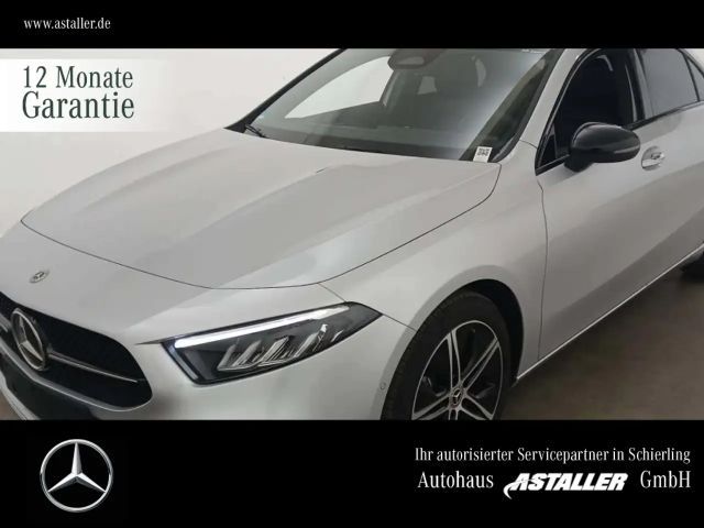 Mercedes-Benz A 180 2023 Benzine