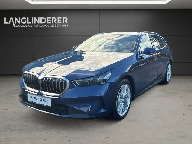 BMW 540 d xDrive Touring NP 90424,- Autobahnassistent 2024 Diesel