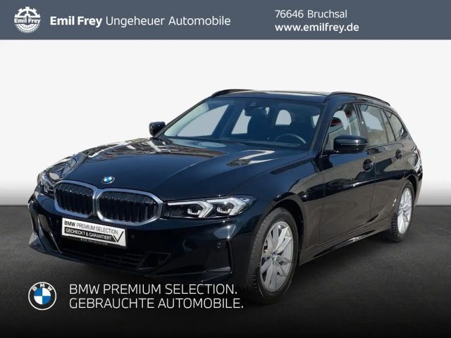 BMW 318 i Touring Aut. 2023 Benzine