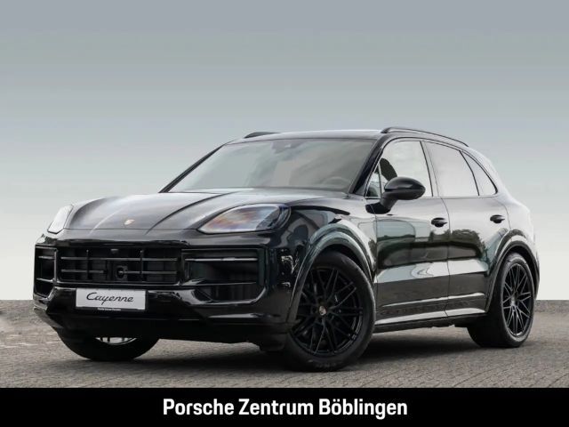 Porsche Cayenne Sportabgas Standheizung BOSE Luftfederung 2025 Benzine