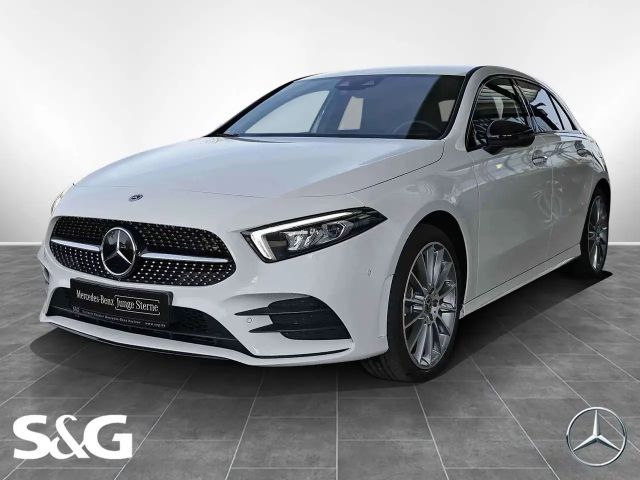 Mercedes-Benz A 250 e AMG DISTRONIC+NIGHT PAKET+CARPLAY+LED+19 2022 Hybride / Benzine