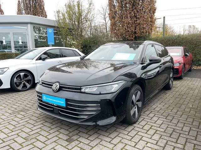 Volkswagen Passat Variant 1.5 eTSI Business Navi AHK 360° 2025 Benzine