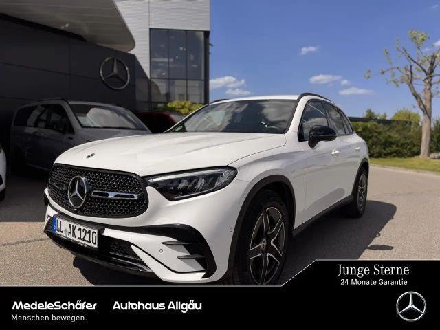 Mercedes-Benz GLC 300 2023 Benzine