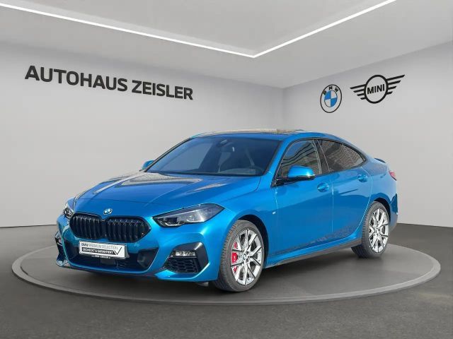 BMW 220 i Gran Coupé M SPORTPAKET PRO PanoDach Leder 2024 Benzine