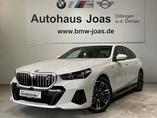 BMW i5 xDrive40 M Sportpaket, Aktive Sitzbelüftung vorn, 2025 Elektrisch