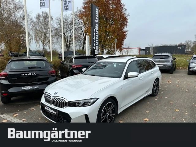 BMW 330 2025 Benzine