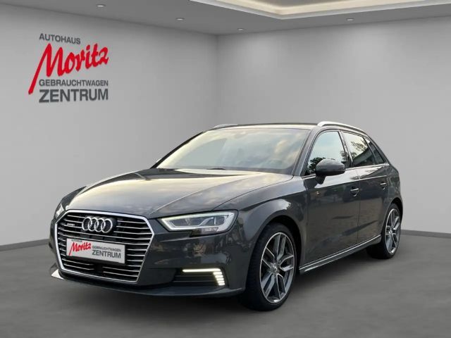 Audi A3 Sportback 40 e-tron sport *SCHWENKBARE AHK!* 2020 Hybride / Benzine