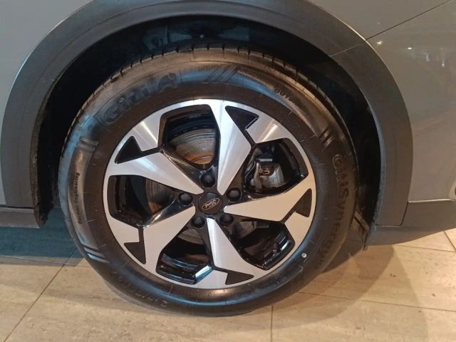 Ford Grand Tourneo