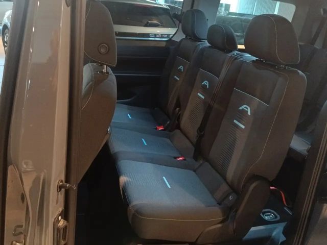 Ford Grand Tourneo