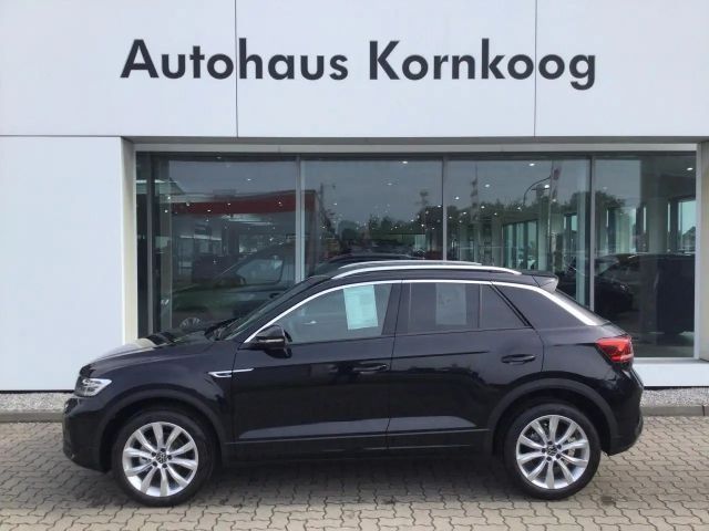 Volkswagen T-Roc 1.5 TSI OPF DSG R-Line LED APP ACC Kamera 2025 Benzine