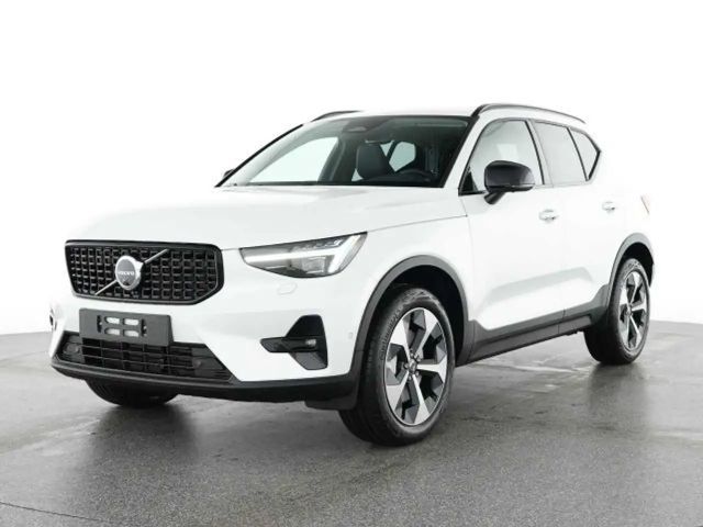 Volvo XC40 B3 B DKG Plus Dark Panorama Navi Leder Digitales C 2025 Benzine