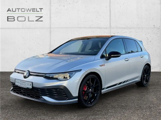 Volkswagen Golf 2023 Benzine