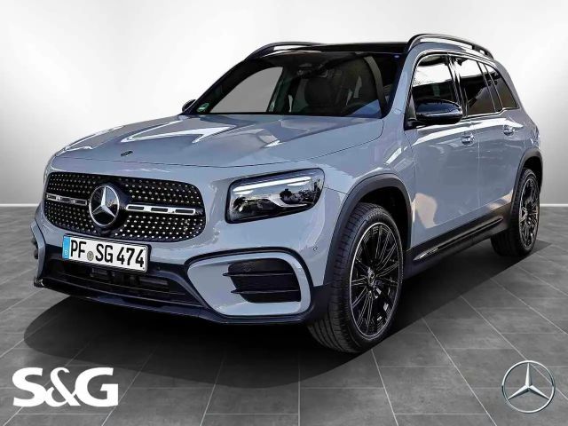 Mercedes-Benz GLB 220 4M AMG MBUX+M-LED+Pano+RüKam+AHK+Distron 2025 Benzine