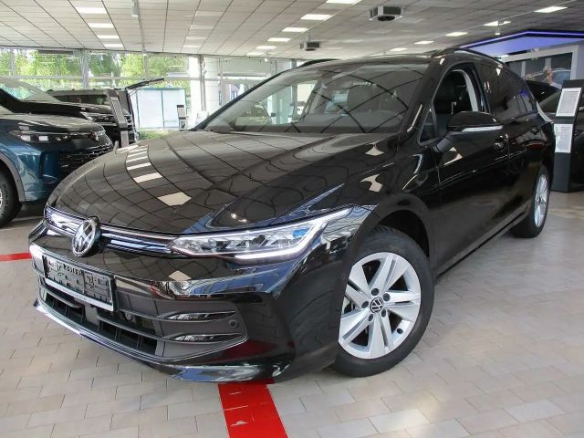 Volkswagen Golf VIII Variant 1.5 TSI OPF Life 2025 Benzine
