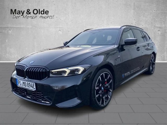 BMW 330 e M Sport Pro HUD AHK Pano Navi Surround View 2025 Hybride / Benzine