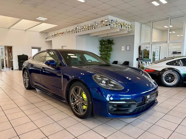 Porsche Panamera 4 E-Hybrid Platinum Edition HeadUP/ACC 2022 Hybride / Benzine