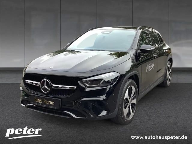 Mercedes-Benz GLA 220 2025 Benzine