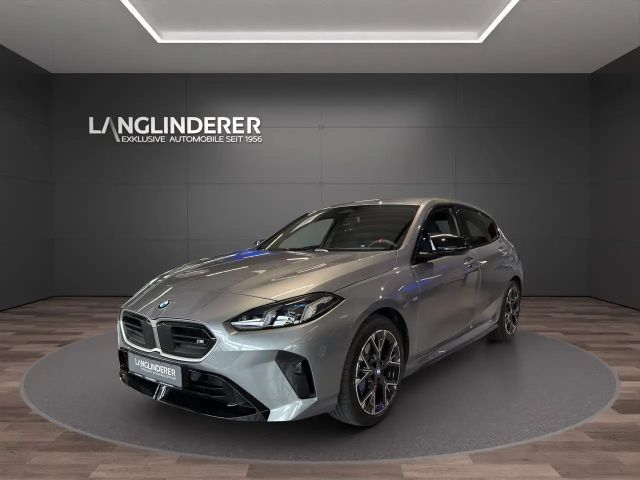 BMW 135 2024 Benzine