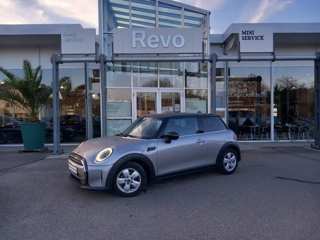 MINI Cooper Essential Trim Navi Connect Tempo DriveAss SHZ 2023 Benzine