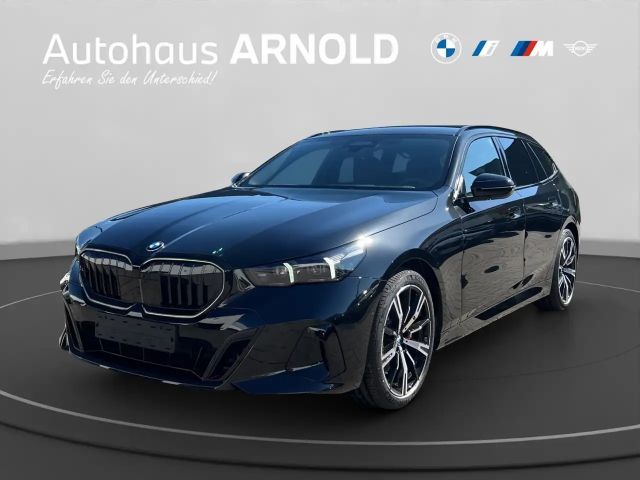 BMW 540 d xDrive Touring M Sport Pro Head-Up HK Standhzg. 2025 Diesel