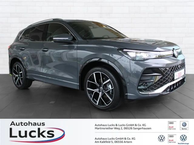 Volkswagen Tiguan R-Line 1,5 TSI IQ.Matrix Harman Sound Navi 2024 Benzine