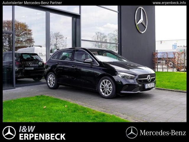 Mercedes-Benz B 200 B 200 Progressive Kamera LED EasyPack Heckklappe 2024 Benzine