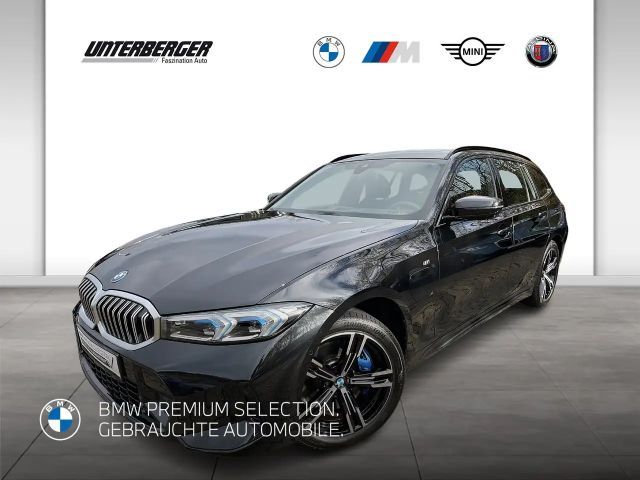 BMW 330 2024 Hybride / Benzine