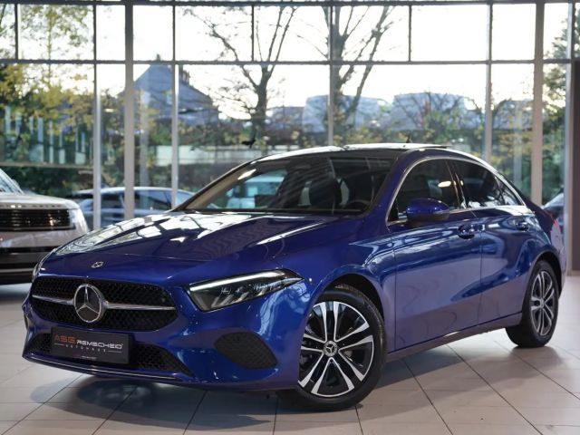 Mercedes-Benz A 180 d Limousine Progressive *2.H *Pano *Carbon 2024 Diesel