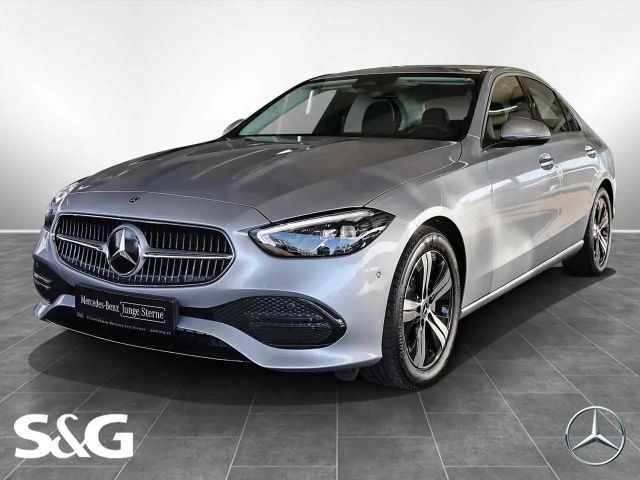 Mercedes-Benz C 180 AVANTGARDE LED+NAVI+17 ZOLL+KAMERA+CARPLAY 2024 Benzine