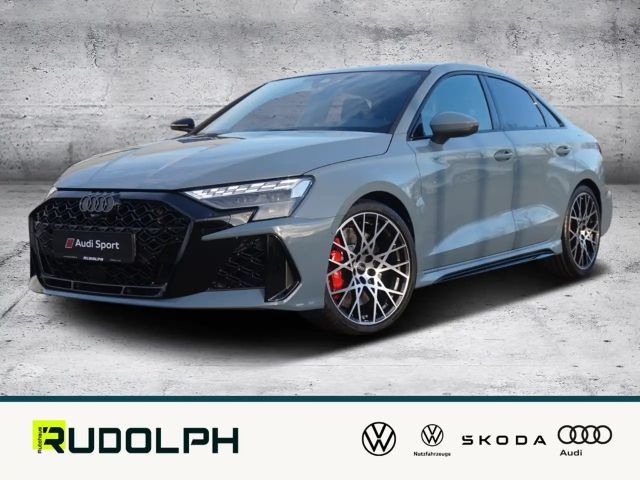 Audi RS3 Limousine RS-AGA PANO 280 KM/H SONOS MATRIX LEDER 2025 Benzine
