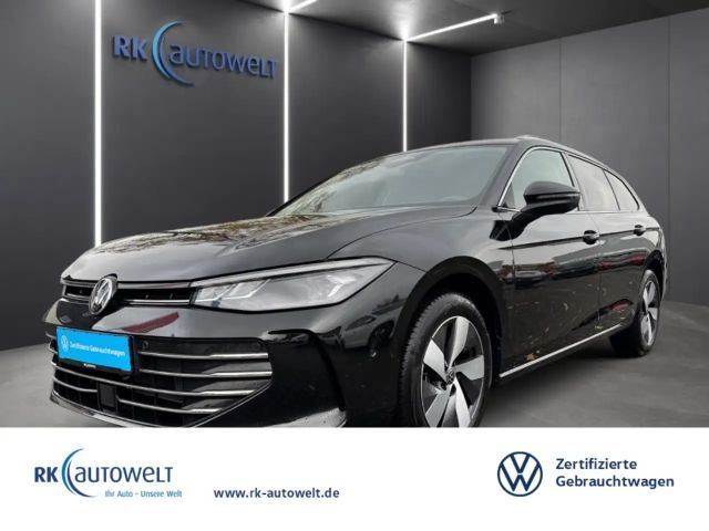 Volkswagen Passat Variant Business 1,5 l eTSI DSG LED Navi AHK Climatronic 2025 Benzine