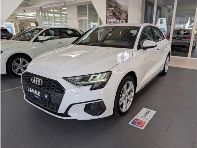 Audi A3 2023 Benzine