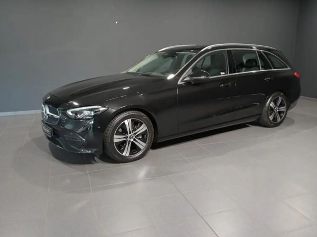 Mercedes-Benz C 180 2022 Benzine