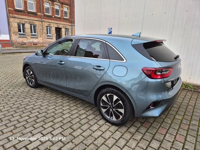 Kia Ceed / cee'd