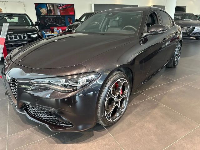 Alfa Romeo Giulia 2023 Benzine