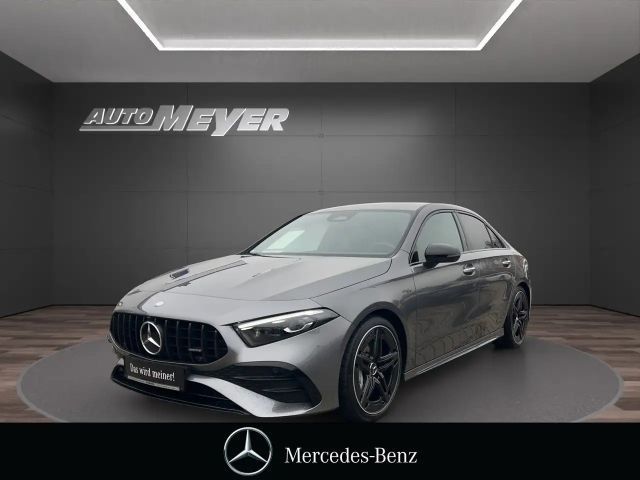 Mercedes-Benz A 35 AMG 4M LIM NIGHT I+II+ MBEAM+BURMESTER+19"+ 2024 Benzine