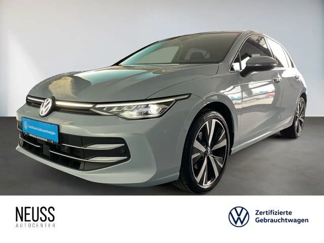 Volkswagen Golf 1.5 TSI Style AHK+NAVI+SHZ+PDC+ACC+LED-PLUS 2025 Benzine