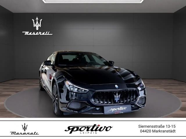 Maserati Ghibli Trofeo 2023 Benzine