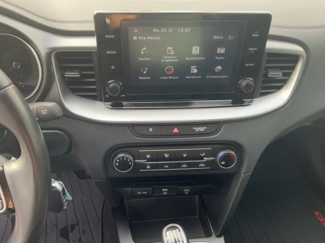 Kia Ceed / cee'd