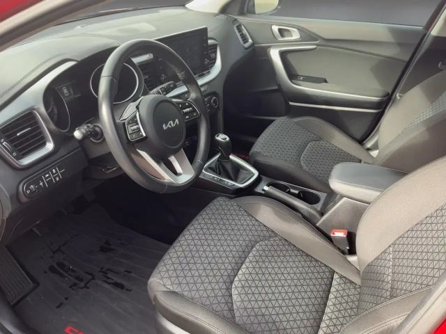 Kia Ceed / cee'd