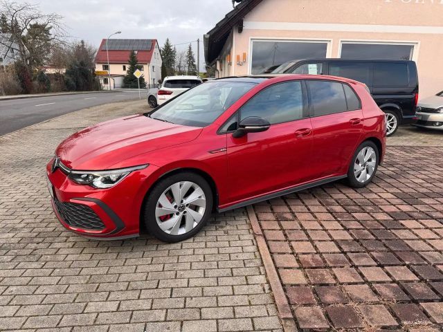 Volkswagen Golf VIII Lim. GTI mit Pano + Standheizung 2021 Benzine