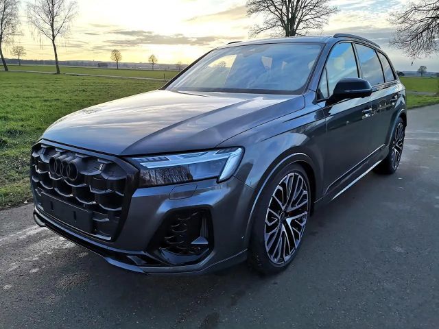 Audi SQ7 2024 Benzine