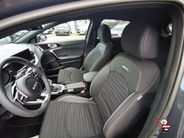 Kia Ceed / cee'd